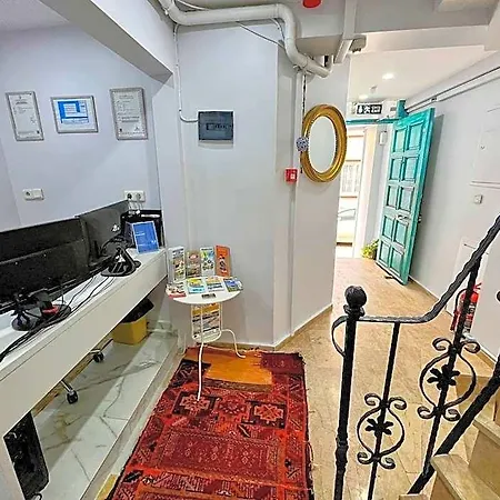 Hotel Pembe Istanbul