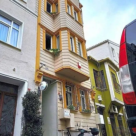 Pembe 3* Istanbul