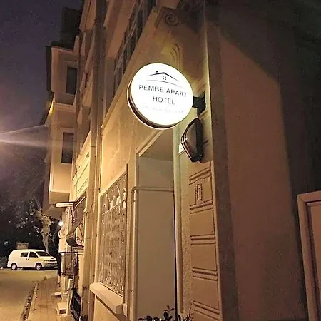Hotel Pembe 3*
