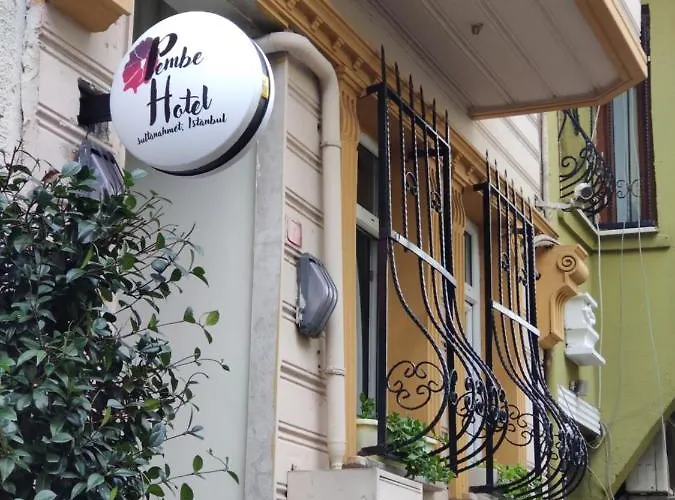ホテル Pembe 3*