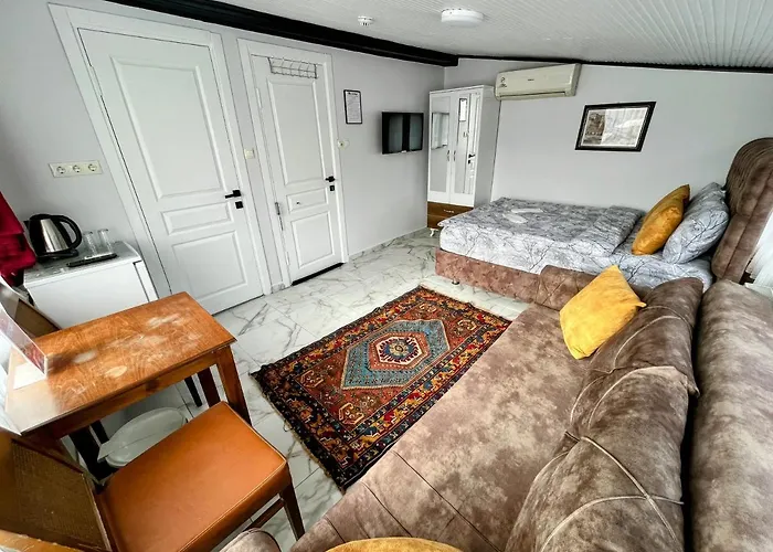 Pembe اسطنبول