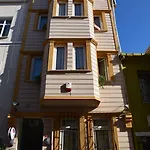 Pembe Hotel 3*