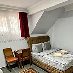 Hotel Pembe